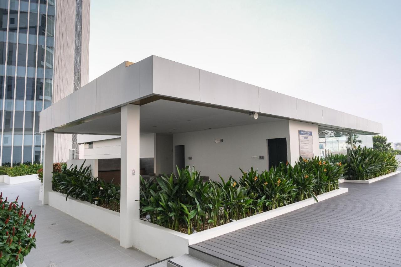 Lovina 17-11 At Harbour Bay Residences Нагоя Екстериор снимка